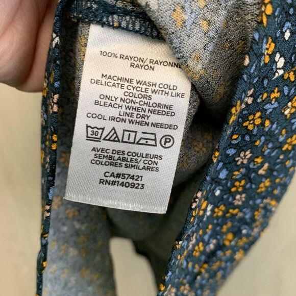 Loft Outlet Blue Yellow Floral Sleeveless Top XS NWT - Picture 4 of 4